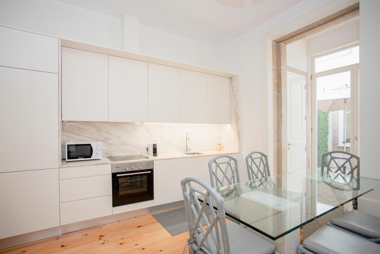 Liiiving In | Secret Terrace Apartment *